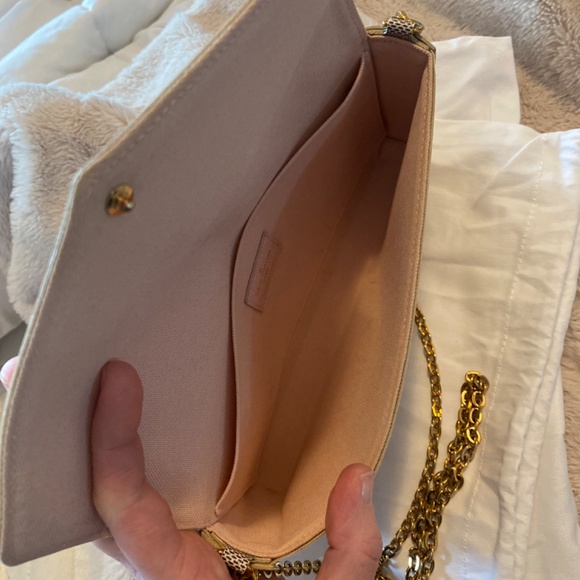 Louis Vuitton Felicie Pochette - Picture 7 of 8